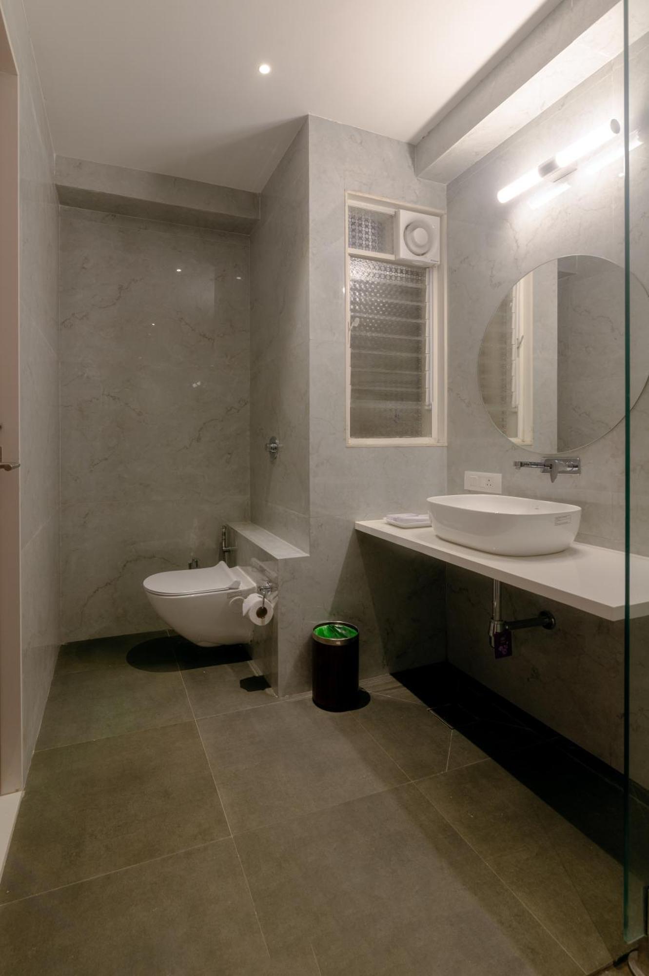 Vits Satyajeet Karad Hotell Exteriör bild