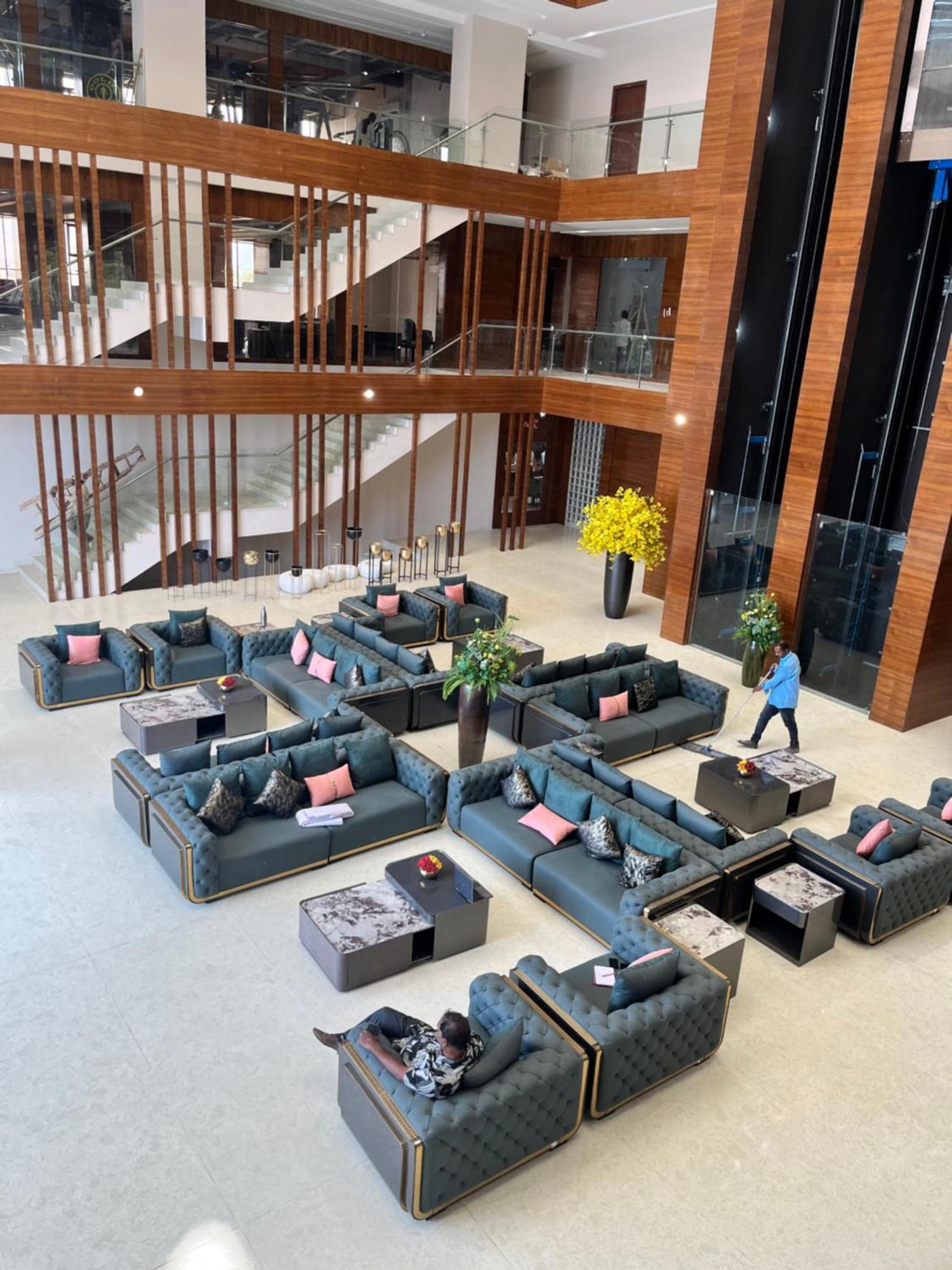Vits Satyajeet Karad Hotell Exteriör bild